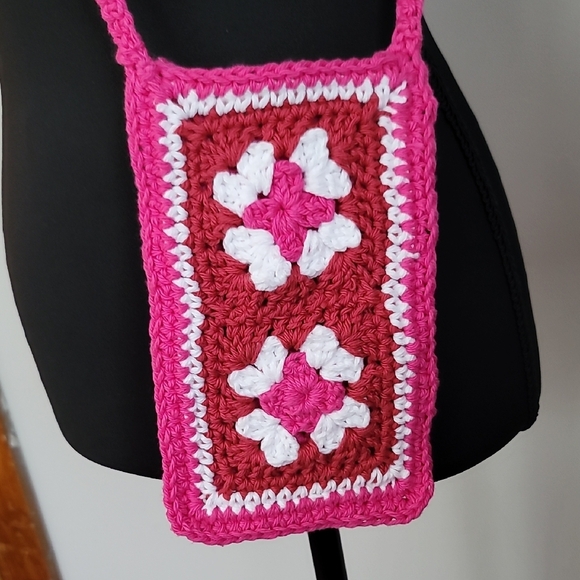Handcrafted Pink and White Crochet Crossbody Cell Phone  Bag - Picture 2 of 5